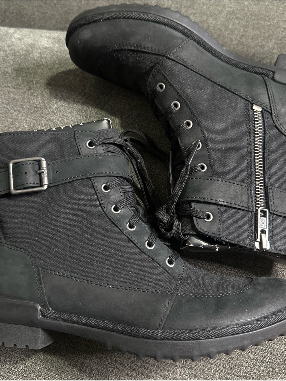Women’s Ugg combat waterproof boots size 6